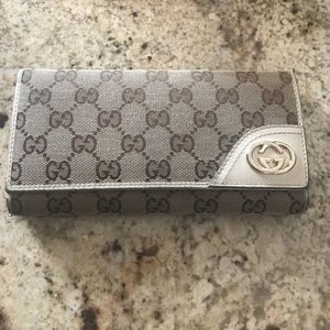 Gucci wallet